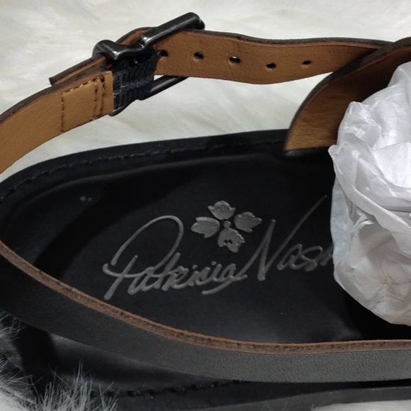 Patricia Nash Fidella Leather Toe-Loop Sandals - Picture 11 of 15